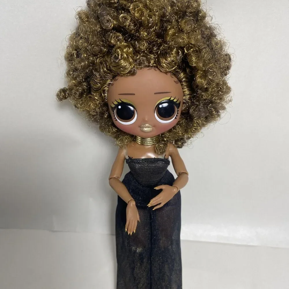 Lol Surprise OMG Series 1 Royal Bee Fashion Doll 10